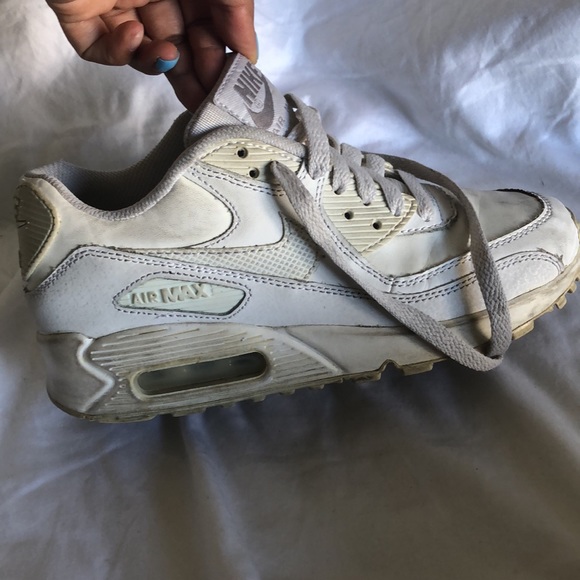 Nike Air Max White Sneakers 5.5 - Picture 5 of 7